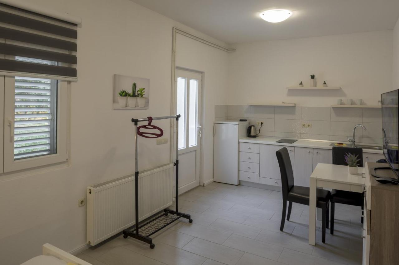 Apartments With A Parking Space Zuljana, Peljesac - 4573 Экстерьер фото